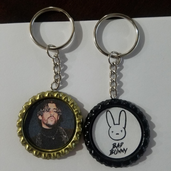 Bad Bunny Bottle Cap Keychains - Picture 1 of 1